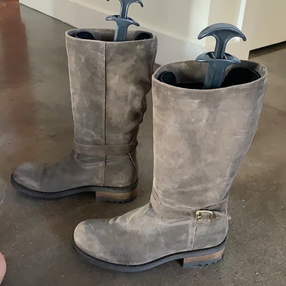 La Canadienne size 11 suede boots!